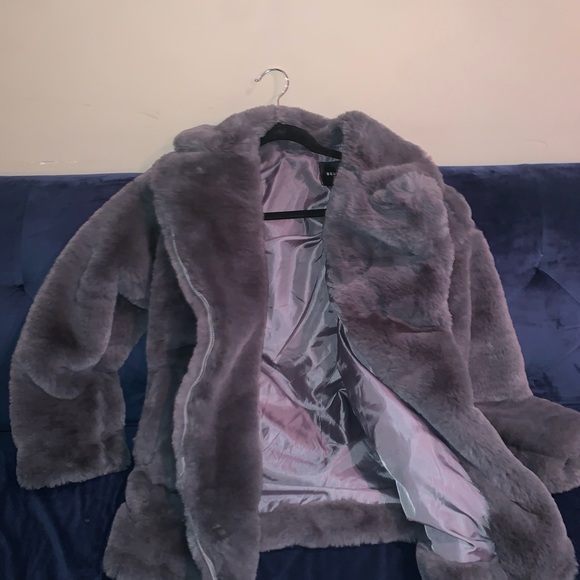 Faux fur winter coat 😍 - Picture 7 of 7